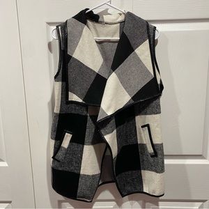 SHEIN Women’s Plaid / Checkered Soft Vest Jacket - black & white, size M